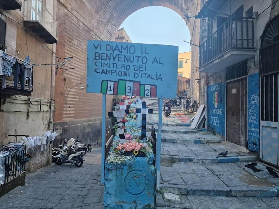 Pastel Blue House X 5 People In Corso Above Metro Montesanto Appartamento Napoli